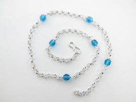 Zilveren baby lontai ketting met blauwe kralen (40 cm)