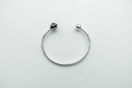 Zilveren zwart-bal kinderen boei armband.