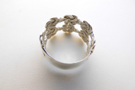 Zilveren dubbel rij mattenklopper ring.