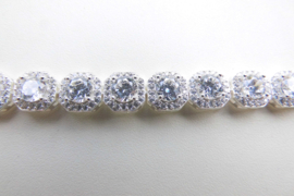 Zilveren clustered tennis bracelet.