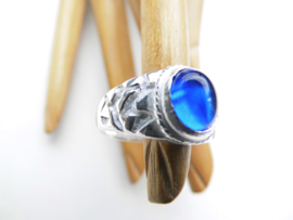 Zilveren blauwe steen piet piet cachet ring.