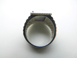 Zilveren alakondre cachet ring.