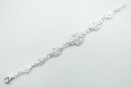 Zilveren mattenklopper bracelet.