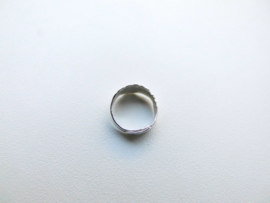 Zilveren baby ring.