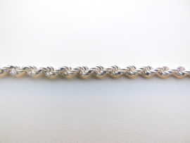 Zilveren baby/kind koord ketting.