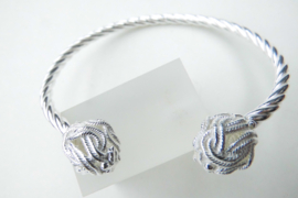 Zilveren mattenklopper ballen draai boei armband.