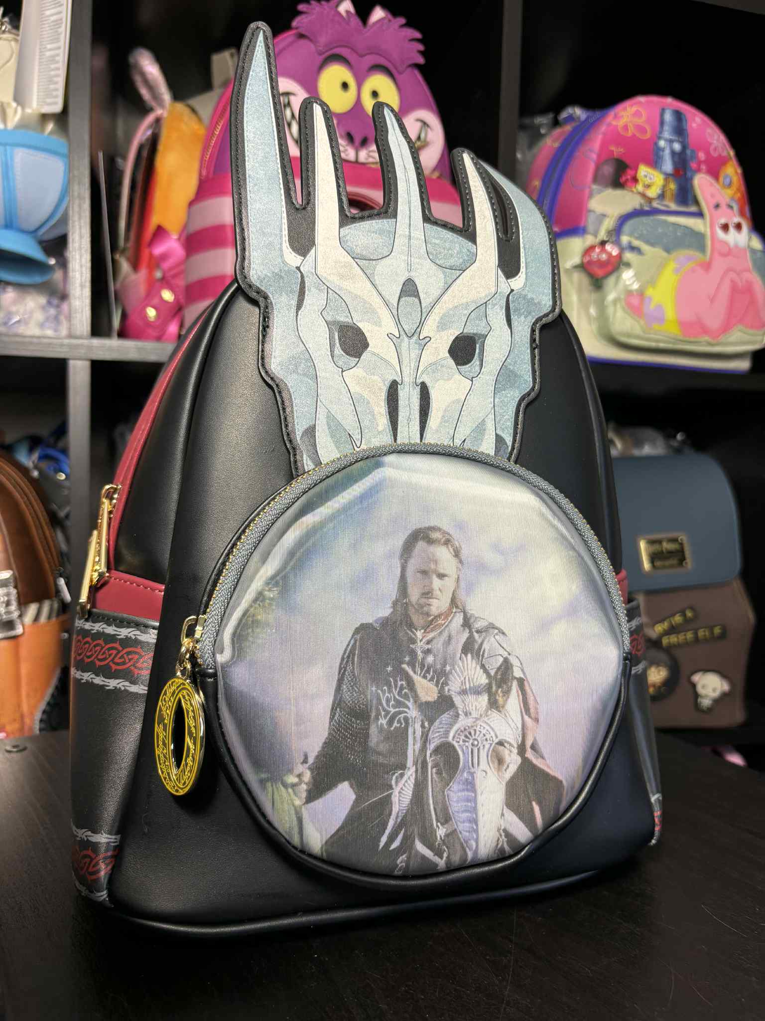 Loungefly The Lord of the Rings Exclusive Sauron Lenticular Mini Backpack Usa Import