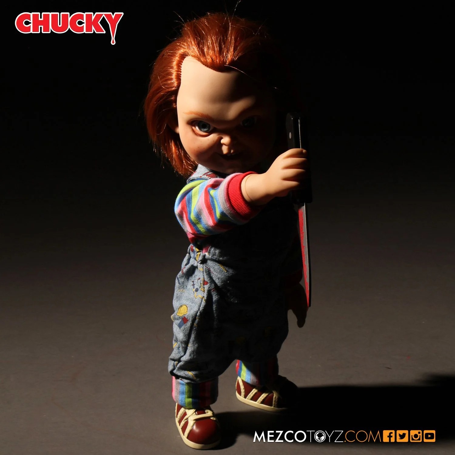 CHUCKY - Sneering Chucky - Sound Doll 38cm