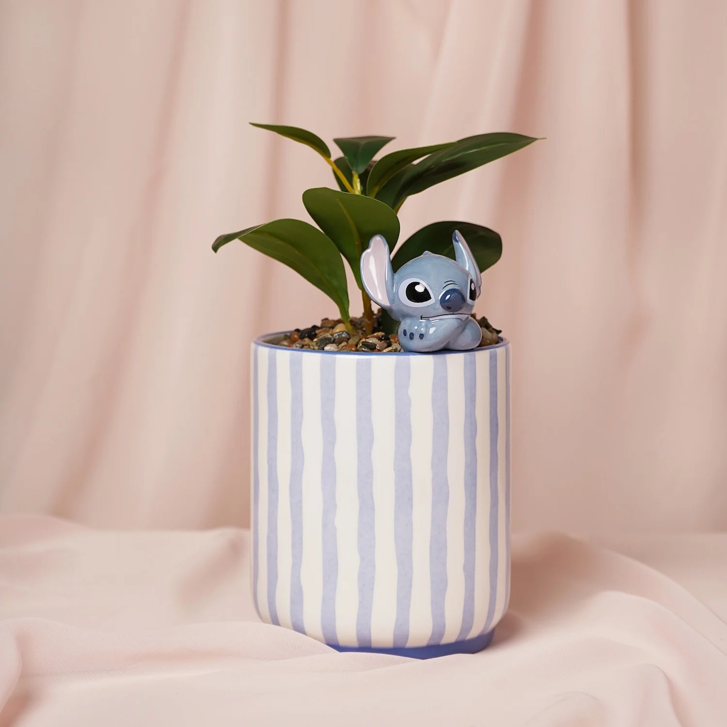 STITCH - Planter with a Mini 3D Stitch + Fake Plant
