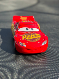 PIXAR - Cars - Lightning McQueen - 1:24
