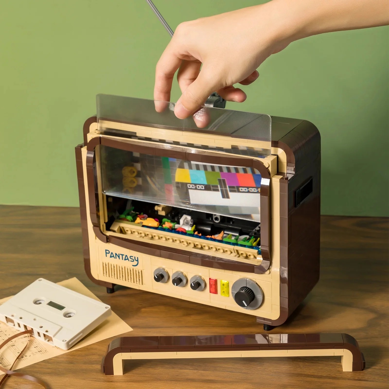 PANTASY - Vintage Television - Building block