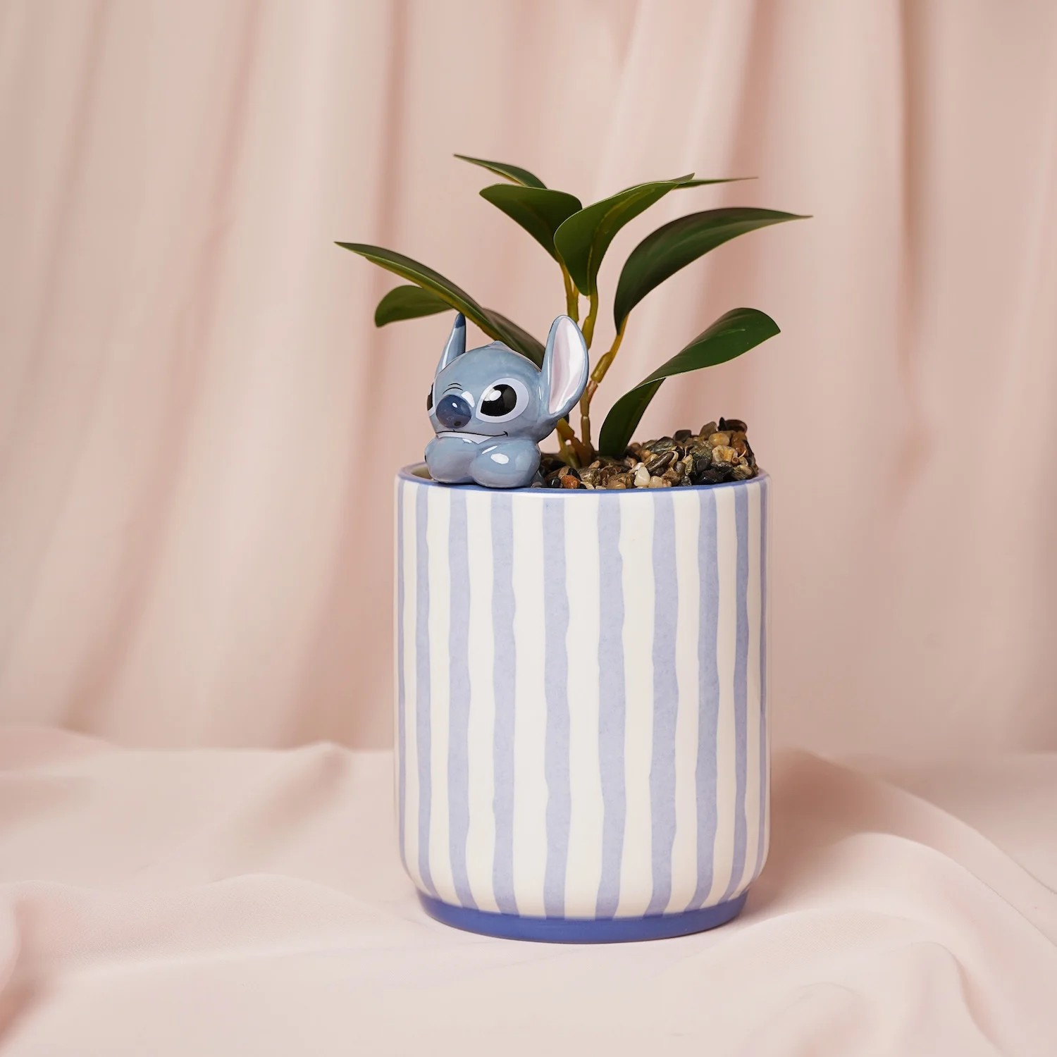 STITCH - Planter with a Mini 3D Stitch + Fake Plant