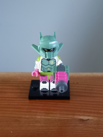 Lego minifigures serie 24 robot warrior