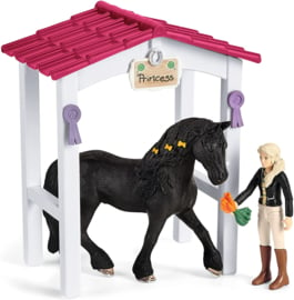 Paardenbox Tori met Paard Princess - Schleich 42437