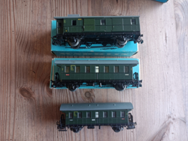 Marklin 4002 Donderbussen en 4003 Bagagewagon