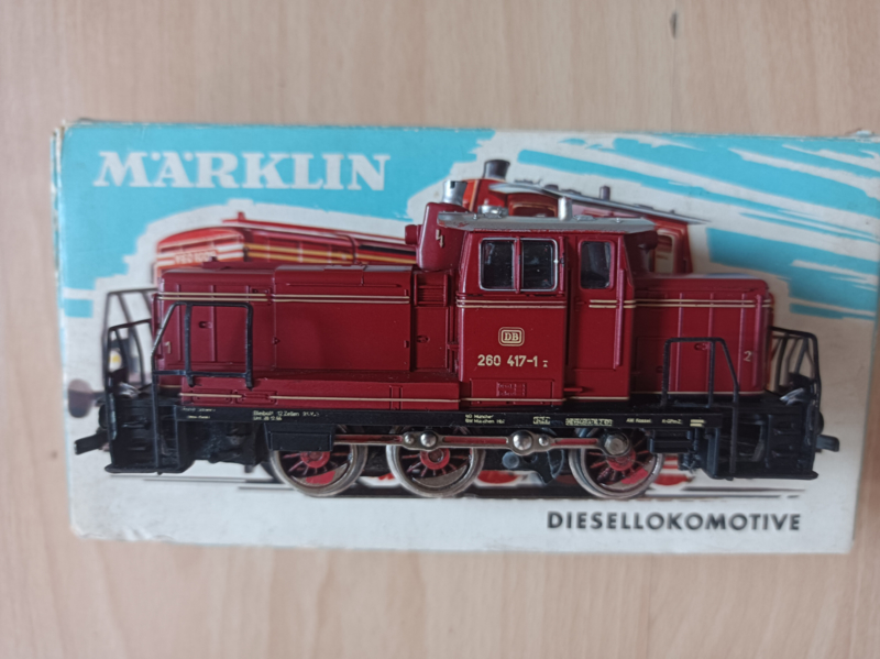 Marklin 3065 Dieselloc V60 met telexkoppelingen
