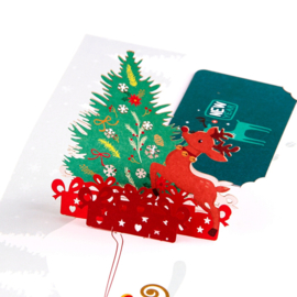 3D Kerstkaart met pop up Grote kerstboom Arrenslee Hertje en Cadeautjes Merry Christmas incl. berichtenpaneel - Incl. Envelop & 8 Feestelijke sluitzegels - Complete Set