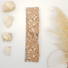 infinity blosom beige hairband