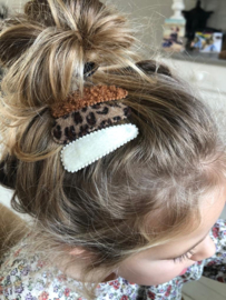 Click clips leopard