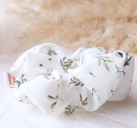 scrunchie summer white