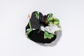 scrunchie lily