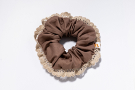 scrunchie lace taupe