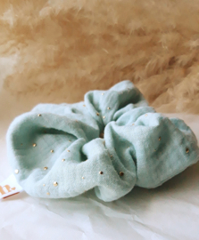 scrunchie golden dots mint