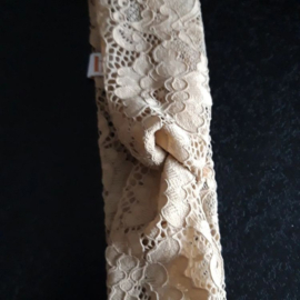 Infinity lace hairband