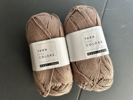 Yarn and Colors must have 006 taupe 2 bollen