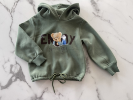 Jongens Hoodie met een beertje in de kleur Army Green