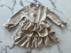 Meisjes jurk met ruffles "Beige"