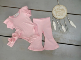 Baby meisjes 3 delige ribset met ruffle mouwtjes "Roze"