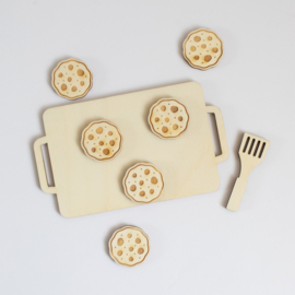 Houten tray met koekjes