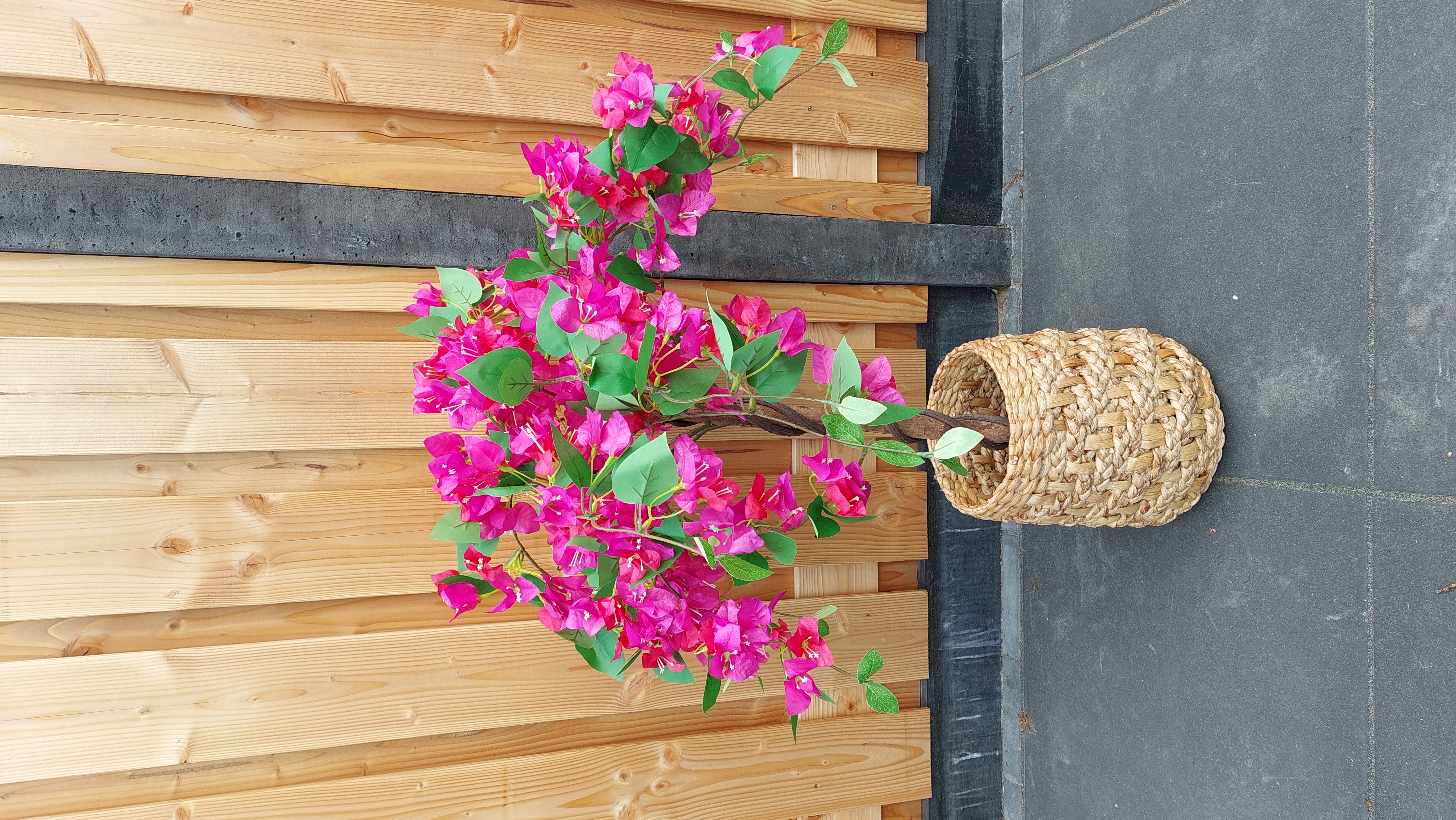 Prachtige luxe kunstplant inclusief mand 97 cm hoog
