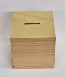 Houten spaarpot met tekst