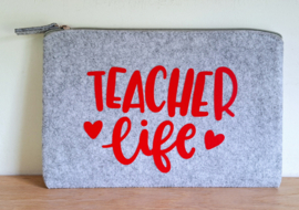 Etui vilt tekst Teacher Life rood/grijs