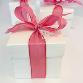 Cubebox - gevuld met 250 gram gesorteerde bonbons