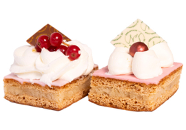 Oranjekoekstukje met slagroom of crème
