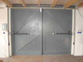 1x Bevestiging beugels voor ronde palen, 60mm, tot 120mm Art. nr 0304(QU)