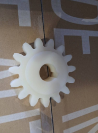 HERAS en B&G tandwiel met 15 tanden Module 6 .  (ho)