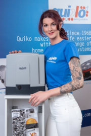 Quiko Moovy QK M2000 motor-unit, voor schuifpoorten tot 2000kg. Inclusief knipperlamp, Zender, Sleutelcontact en set IR Sensoren.Art. 0500  (QU)