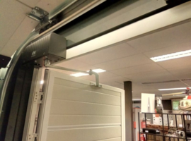 Ditec Arc , knikarm motoren. 24V, voor openslaande garagedeuren. Voor intensief gebruik.  (HO)