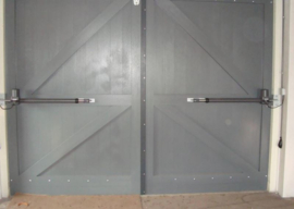 Quiko neo 600 op garagedeuren, zonder muurbeugels. Art. 0600  (QU)