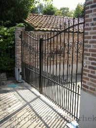 Quiko RVS/INOX Sub Professional, ondergrondse poortopener set voor 2 vleugels tot 3 meter en tot 350kg . Art.0760  (QU)