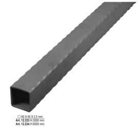 12.233~~GEHAMERDE BUIS 60X60X2.5MM - LENGTE 3M