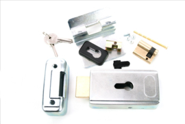 V70 Elektrisch slot 24Vdc met cilinder Art nr. 103215  (SE)