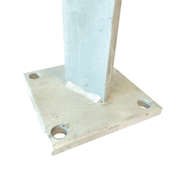 Paaladapter op vierkante voetplaat t.b.v paal 60x40x2 mm - verzinkt Art. nr. VOET6040PL prijs per Stuk(s) excl. BTW