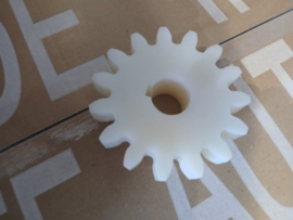 HERAS en B&G tandwiel met 15 tanden Module 6 .  (ho)