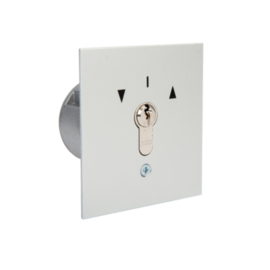 Vlakke inbouw sleutelschakelaar. 2F Art nr. SSM221  (NE)
