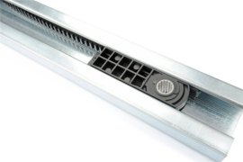 V2 Rail met tandriem met lengte van 3.3m voor Atris. Art nr. BTV835  (NE)